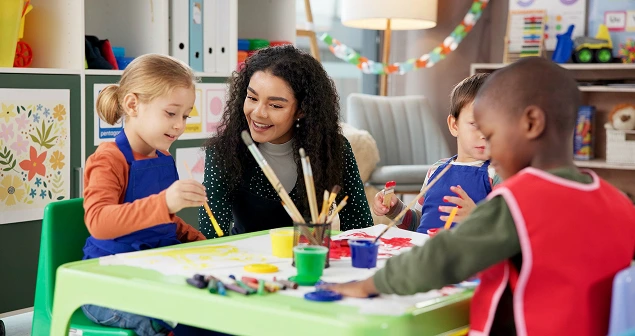 portrait-happy-preschooler-with-big-smile-his-face 6